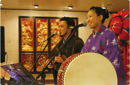 毎日開催!沖縄民謡ライブに酔いしれる♪